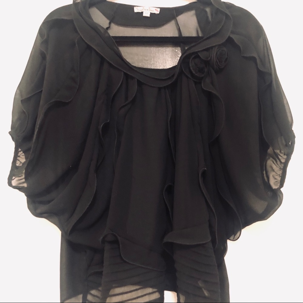 Hugging Kisses size medium blouse